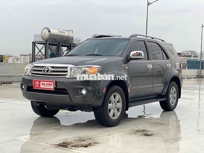 Toyota Fortuner 2009 2.7V 4x4 - 125000 km