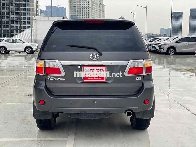 Toyota Fortuner 2009 2.7V 4x4 - 125000 km