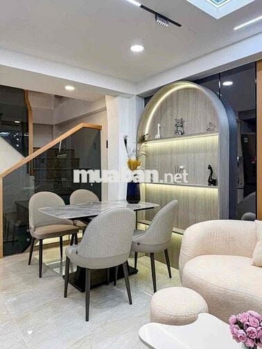 Hẽm xe hơi Đường Nguyễn Ảnh Thủ Quận 12 68m2 5ty2 3 lầu 4PN 5WC.