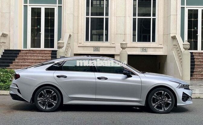 KIA K5 Premium 2022 giá hợp lý hỗ trợ góp