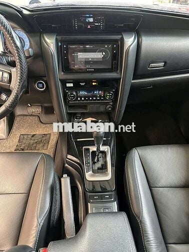 Toyota Fortuner 2024 2.4AT,máy dầu,màu nâu,40000km