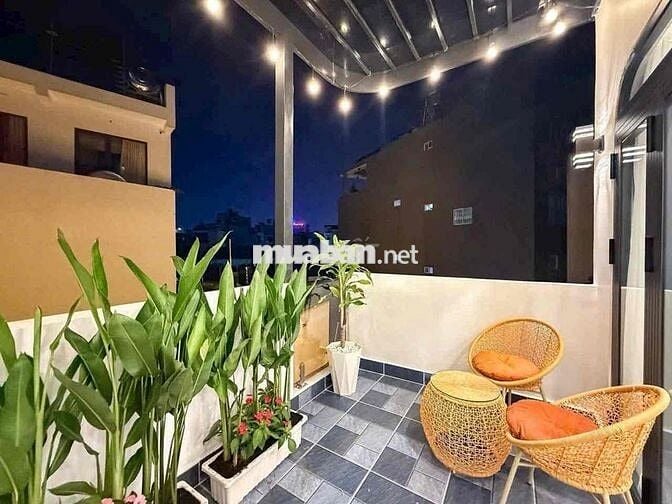 Hẽm xe hơi Đường Nguyễn Ảnh Thủ Quận 12 68m2 5ty2 3 lầu 4PN 5WC.