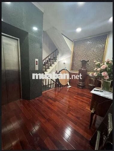 Tôi cần bán nhà 7tầng thang máy full nộithất mặt ngõ Huỳnh Thúc kháng