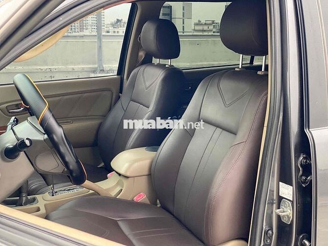 Toyota Fortuner 2009 2.7V 4x4 - 125000 km