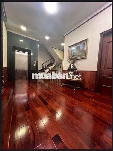 Tôi cần bán nhà 7tầng thang máy full nộithất mặt ngõ Huỳnh Thúc kháng