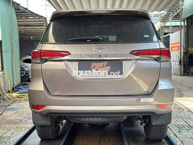 Toyota Fortuner 2024 2.4AT,máy dầu,màu nâu,40000km