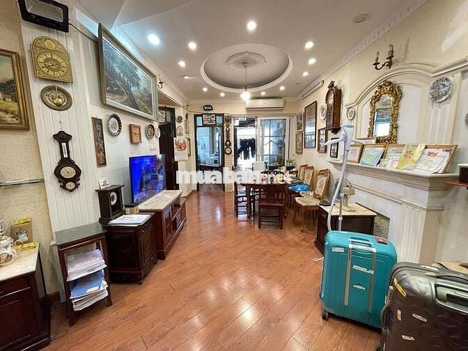 Chính chủ cần bán CH CT3 C'LAND, 81 Lê Đức Thọ,128m2,3N,2WC,giá9.75 tỷ