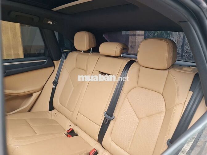 Porsche Macan Turbo 2.0 mua Full option Hãng 1 CHỦ