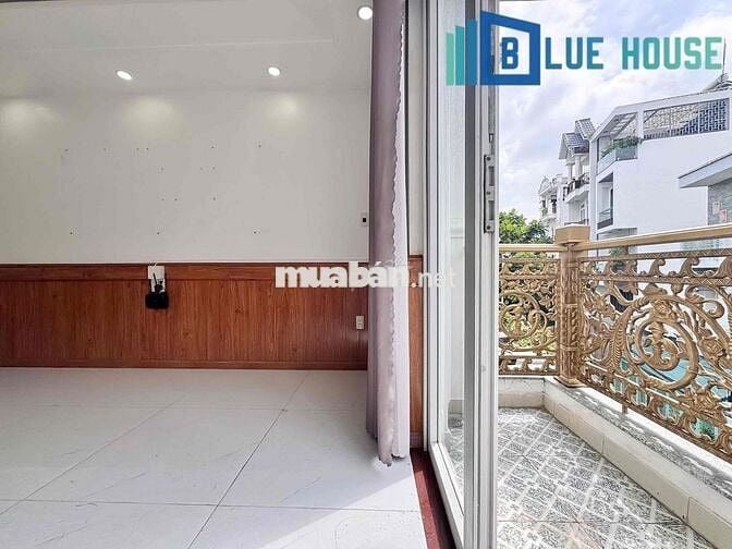 CHO THUÊ PHÒNG BAN CÔNG FULL NỘI THẤT RỘNG 40M2 NGAY TRƯỜNG CHINH TÂN