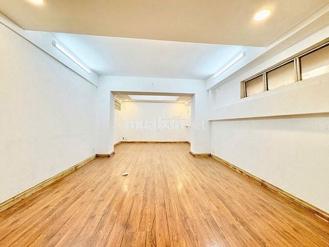 Cho Thuê Mặt Bằng Ngan 8m Ngay Khu Phố Nhật Phạm Viết Chánh Bình Thạnh