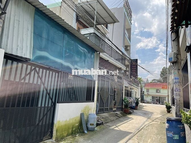 Bán nhà tại Dĩ An, Bình Dương, 2,55 tỷ, 64m2, sổ hồng riêng, 3PN, 2WC