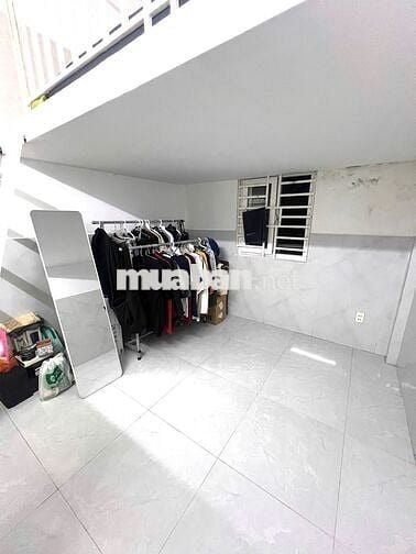 Mình cần pass phòng ngay, Bùi Đình Túy, Bình Thạnh