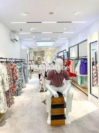 CHO THUÊ SIÊU PHẨM NHÀ MẶT TIỀN 100 NGUYỄN TRÃI QUẬN 1,4 TẦNG MỞ HẬU