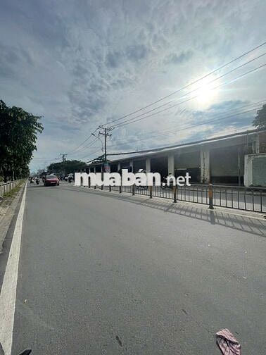 Cho thuê kho mặt tiền đường An dương vương 16x80m cấp 4 thông suốt