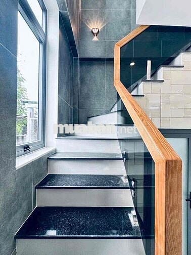 HẾT ĐƯỜNG XOAY SỞ CHỦ CẦN BÁN GẤP TRẢ NỢ NGÂN HÀNG CĂN NHÀ MỚI TINH