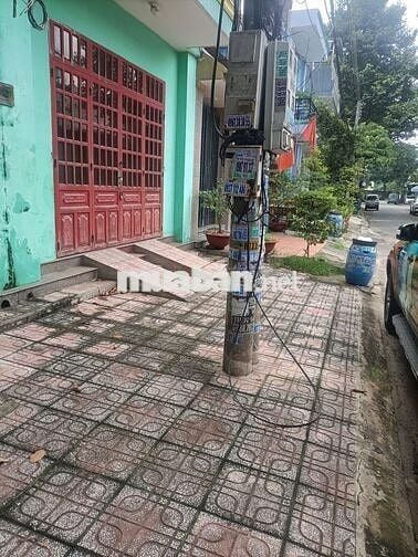 Bán nhà 1 trệt 2 lầu khu dân cư Đại Quang