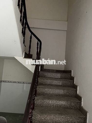 Bán nhà 1 trệt 2 lầu khu dân cư Đại Quang