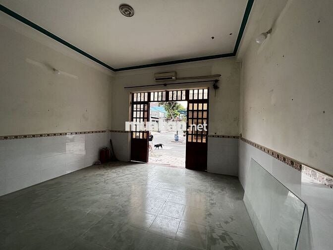 Bán nhà 1 trệt 2 lầu khu dân cư Đại Quang