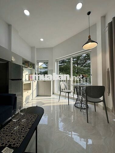 Siêu phẩm căn hộ full nội thất ban công thoáng Điện Biên Phủ Quận 10