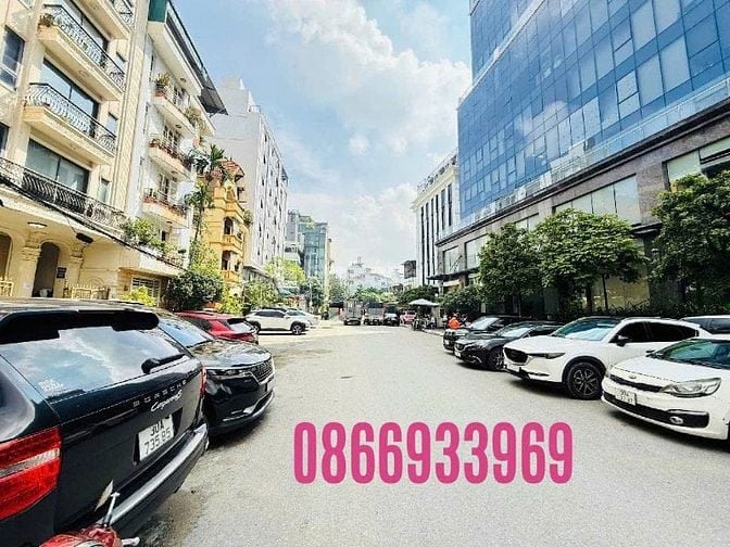 GIANG VĂN MINH – BA ĐÌNH  PHÂN LÔ Ô TÔ – KINH DOANH – NGÕ THÔNG.