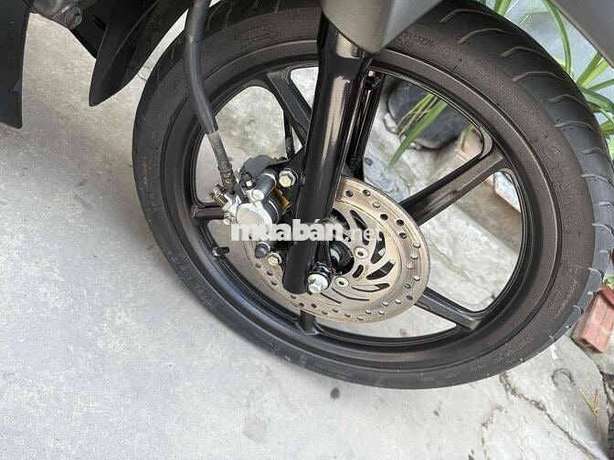 RSX Fi đời 2019 xe đẹp máy zin êm đúng chủ 12tr5