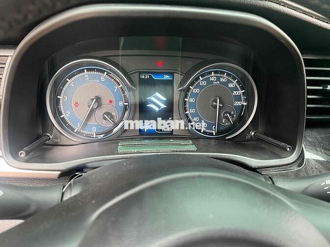 Suzuki XL7 Hybrid 2025 siêu lướt 7.688km