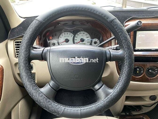 Ford Escape V6 XLT 2004