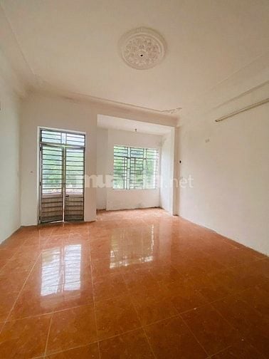 Bán nhà 3 tầng MT Ngô Quyền, Vị trí đẹp KD gần Đinh Công Trứ, Sơn Trà