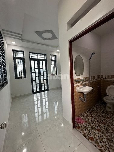 Ngay Mã Lò giáp Kdc Tên Lửa, 70,8m2 ngang 5m, 4 Tầng, 5 PN, Giá 6,09T 