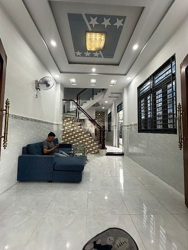 Ngay Mã Lò giáp Kdc Tên Lửa, 70,8m2 ngang 5m, 4 Tầng, 5 PN, Giá 6,09T 