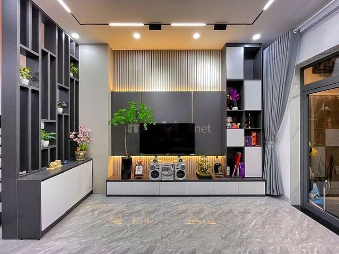 SIÊU HOT! NHÀ MỚI XÂY – SỔ RIÊNG – TRUNG TÂM TP. THỦ DẦU MỘT 