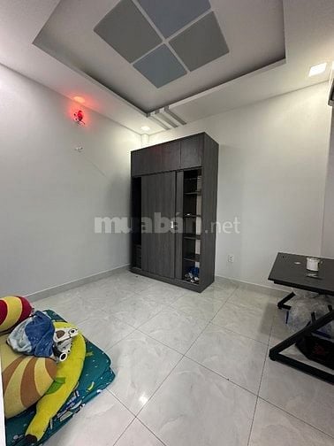 Ngay Mã Lò giáp Kdc Tên Lửa, 70,8m2 ngang 5m, 4 Tầng, 5 PN, Giá 6,09T 