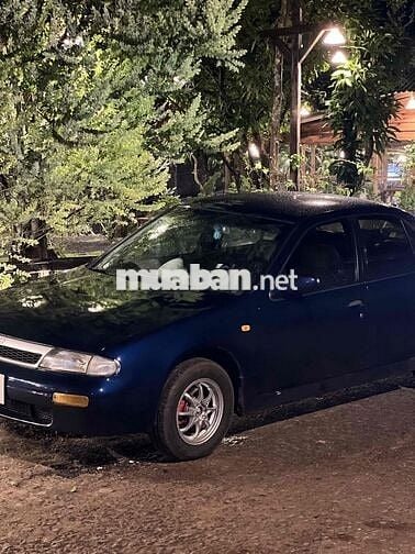 Nissan Bluebird 1993 SSS 2.0