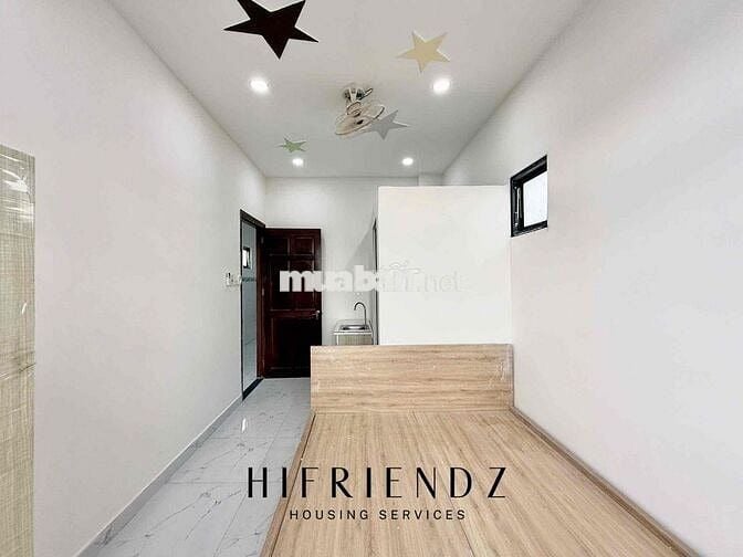 STUDIO FULL NỘI THẤT CÓ CỬA SỔ TRỜI NGAY GẦN QUẬN 8