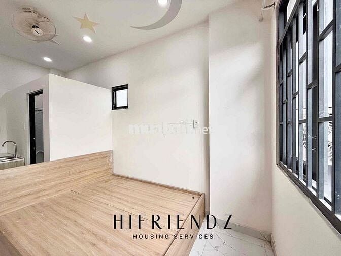 STUDIO FULL NỘI THẤT CÓ CỬA SỔ TRỜI NGAY GẦN QUẬN 8