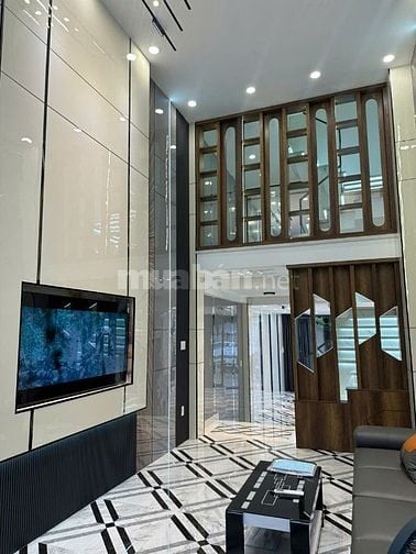 BÁN NHÀ : nhà 5 tầng tiện nghi thoáng mát, xây mới 100% .