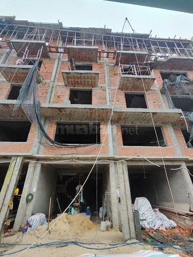 BÁN NHÀ : nhà 5 tầng tiện nghi thoáng mát, xây mới 100% .