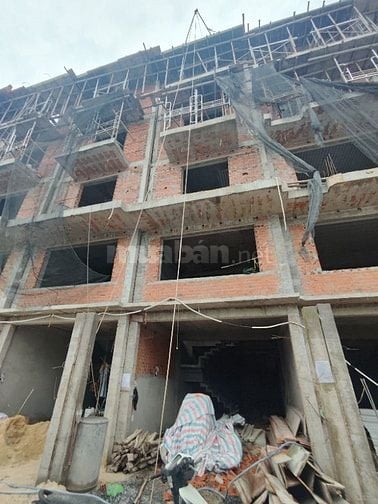 BÁN NHÀ : nhà 5 tầng tiện nghi thoáng mát, xây mới 100% .