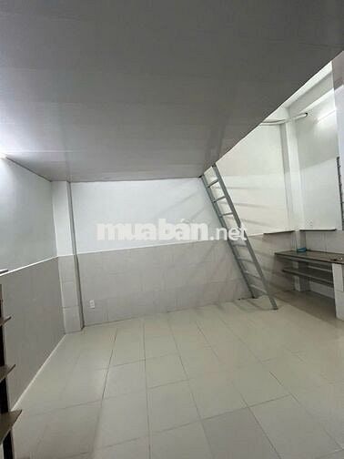 PASS LẠI PHÒNG TRỌ CÓ GÁC GẦN BẾN XE QUẬN 8 (KDC YÊN TĨNH)