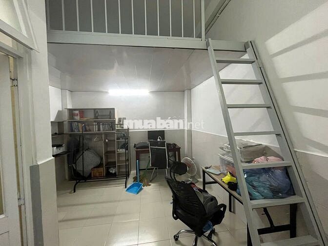 PASS LẠI PHÒNG TRỌ CÓ GÁC GẦN BẾN XE QUẬN 8 (KDC YÊN TĨNH)