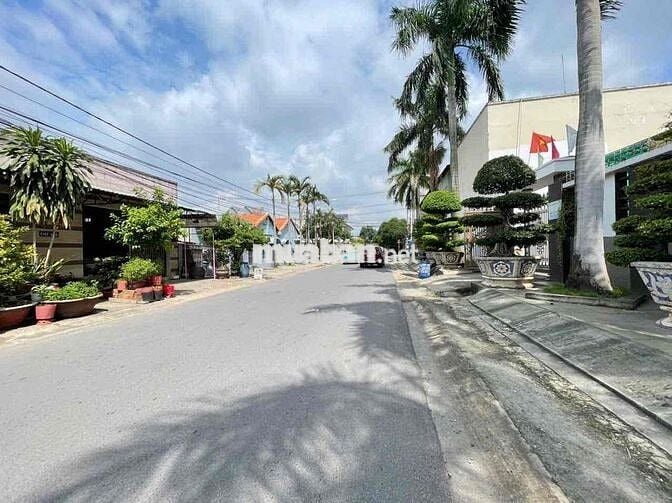 Đất 300m2 full thổ cư mặt tiền KDC Đông An, p Tân Đông Hiệp tp Dĩ An