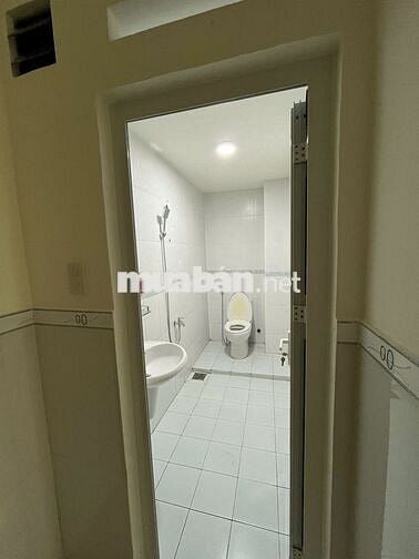 Cho thuê MTKD cực sầm uất ngay khu họ LÊ 4,5x20m nhà 3 tầng giá chỉ 21