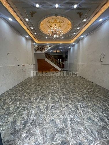 BÁN NHÀ SHR NGAY CHỢ TKTQ, SỔ VUÔNG VỨC 0 LỘ GIỚI, Ô TÔ NGỦ TRONG NHÀ