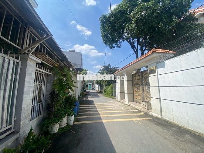 Bán nhà 1 trệt 1 lầu mặt tiền đường giá siêu rẻ chỉ bằng tiền lô đất