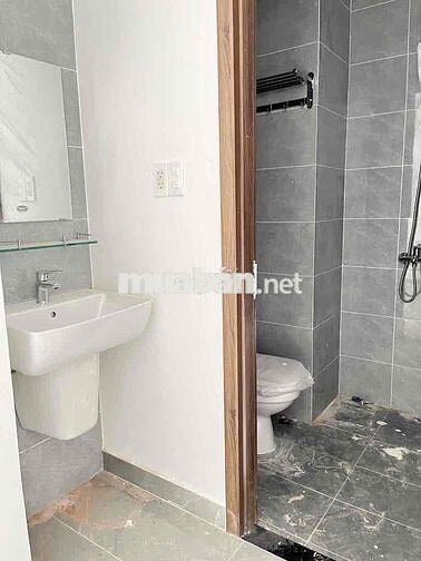 Cho thiê nhà MTKD đg tên lửa gần ngã tư nhà mới xây xong giá 35tr