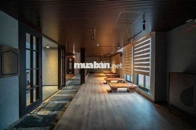 CHO THUÊ NHÀ MT PHAN XÍCH LONG QPN, DT 12x28M, TRỆT 4 LẦU, GIÁ 150TR