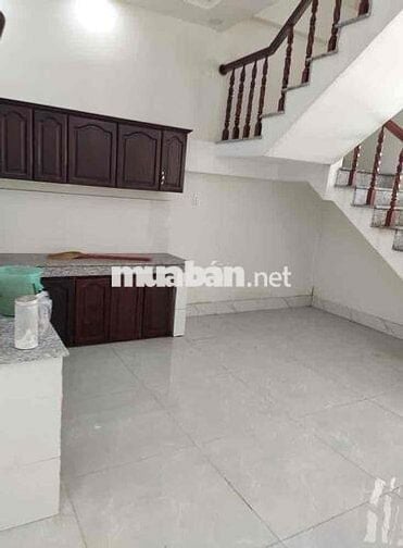 BÁN HOẶC CHO THUÊ NHÀ 1 TRỆT + LẦU TP. VĨNH LONG