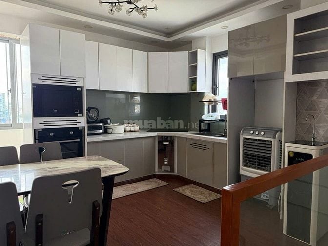 Mặt tiền đường nhánh khu Lê Văn Quới dt63m2 đúc 6 tầng 8pn,Q.Bình Tân