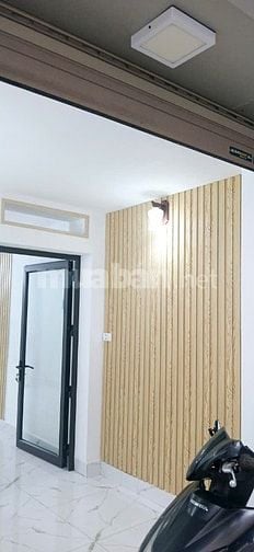 Cần bán nhà TT tầng 1 khu 2 tầng, sau 1 nhà mặt phố Khương Thượng