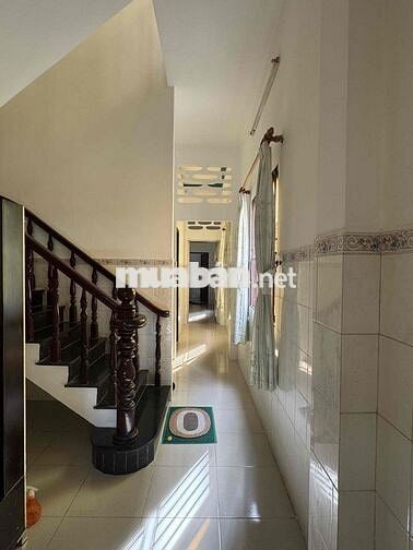 cho thuê nhà 2 mặt tiền gần Chợ Hiệp Thành, trường Trung cấp Kinh tế